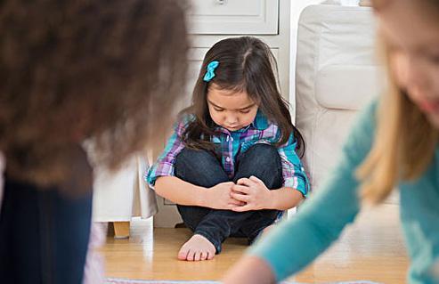13小孩子的狐臭要怎么治疗 临沂皮肤病医院哪家好